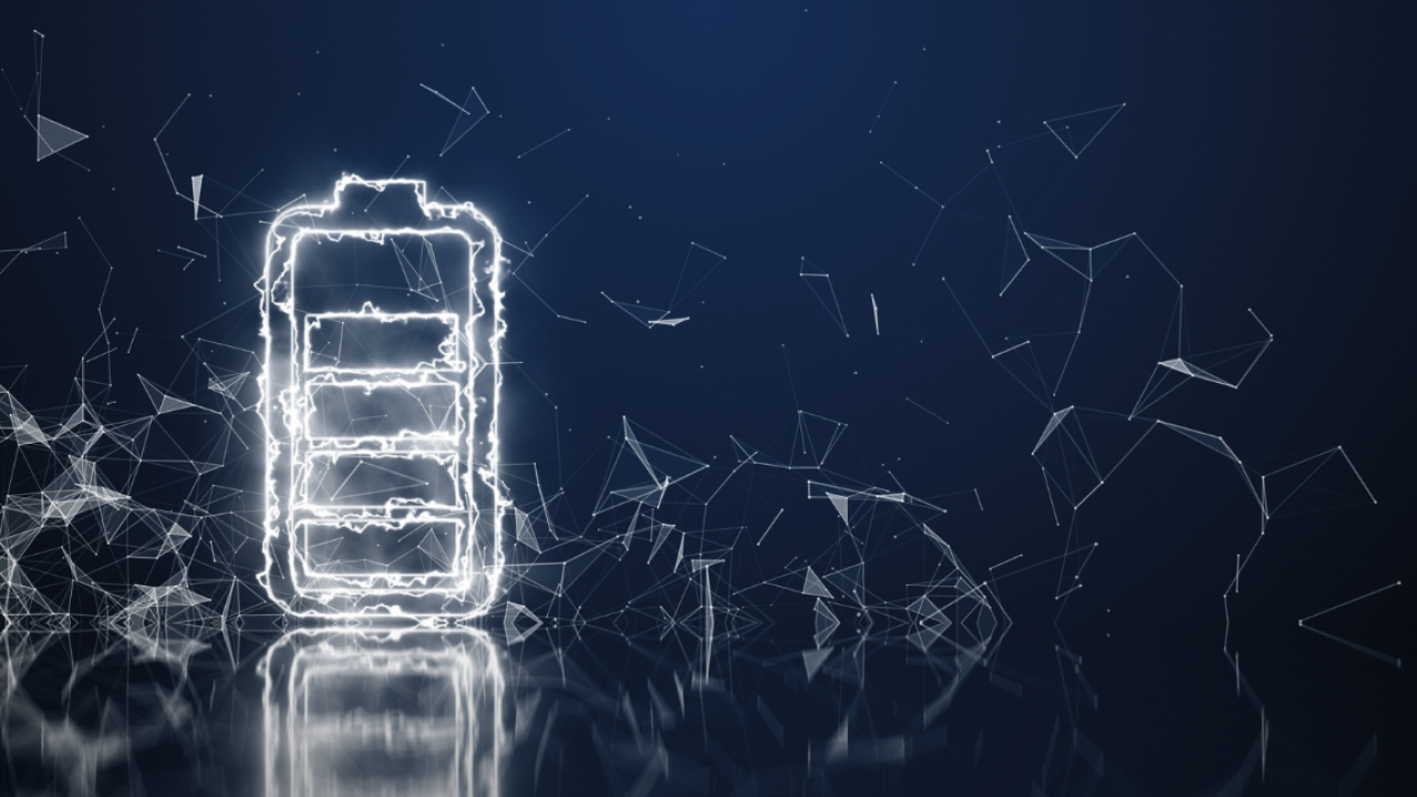Abstract glowing battery icon with digital network structures and energy flow visualization, representing thermal behavior, battery safety, and lithium-ion cell analysis.